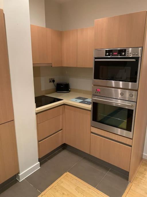 Stunning 2 Bed Flat! Centrally Located In London, Uk! Extérieur photo