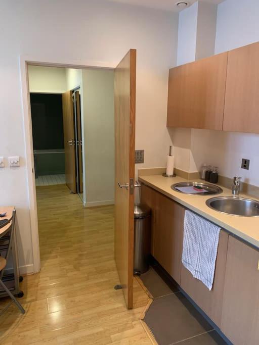 Stunning 2 Bed Flat! Centrally Located In London, Uk! Extérieur photo
