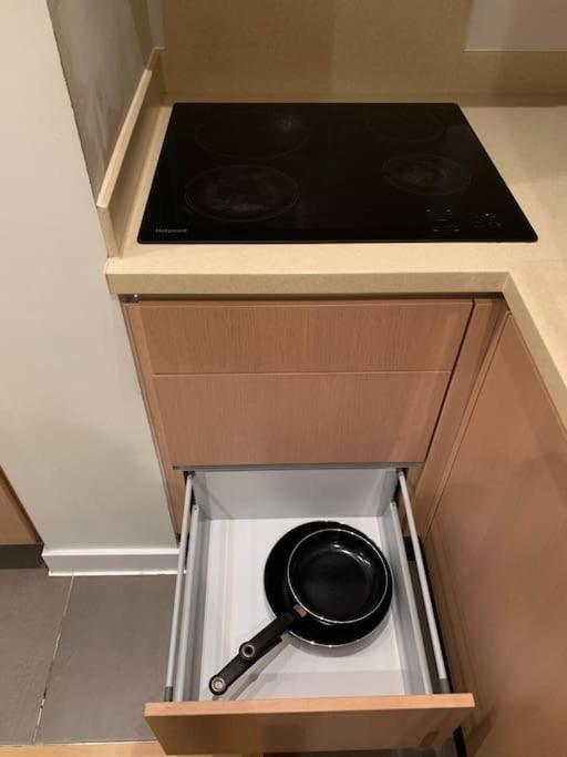 Stunning 2 Bed Flat! Centrally Located In London, Uk! Extérieur photo