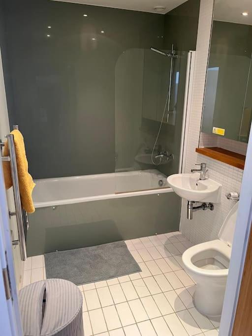 Stunning 2 Bed Flat! Centrally Located In London, Uk! Extérieur photo