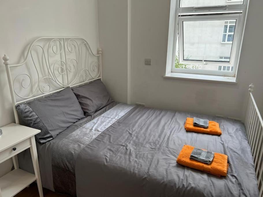 Stunning 2 Bed Flat! Centrally Located In London, Uk! Extérieur photo