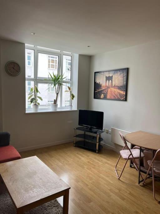 Stunning 2 Bed Flat! Centrally Located In London, Uk! Extérieur photo