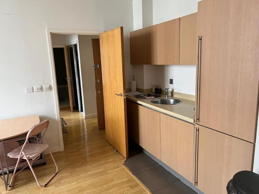 Stunning 2 Bed Flat! Centrally Located In London, Uk! Extérieur photo